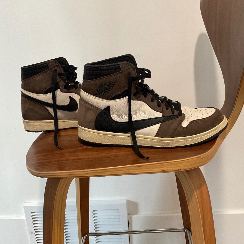 Nike Travis Scotts